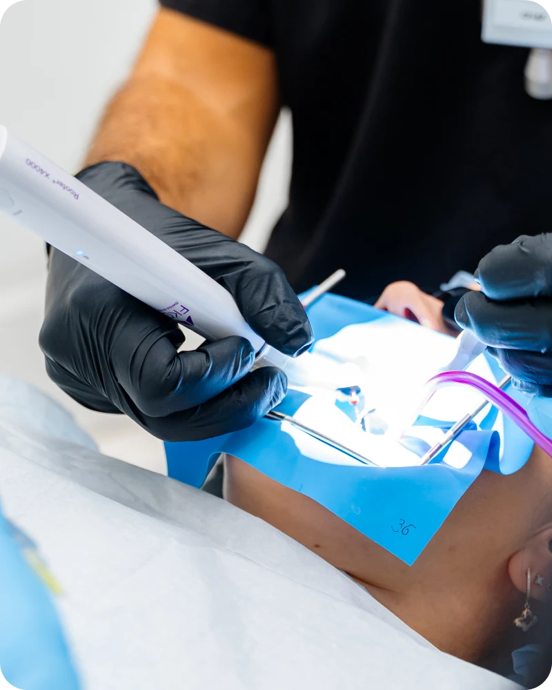 Implants dentaires